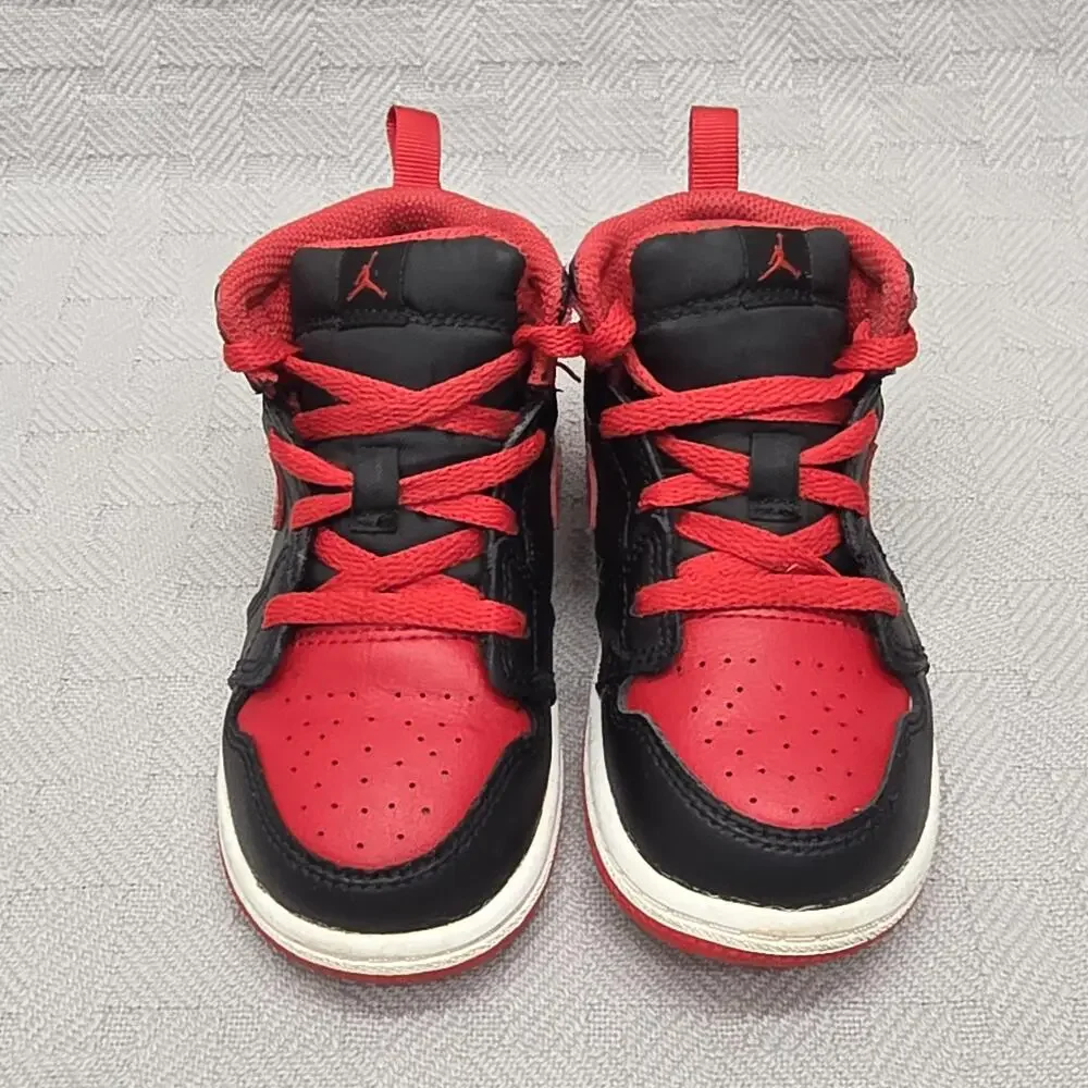 Nike Air Jordan 1 Mid Alternate Bred Child Size 8C DQ8425-060 Red